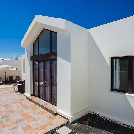 Villa Beautiful 2-bed In -rosa Blanca *