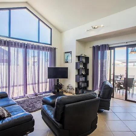 Beautiful 2-bed In -rosa Blanca Villa