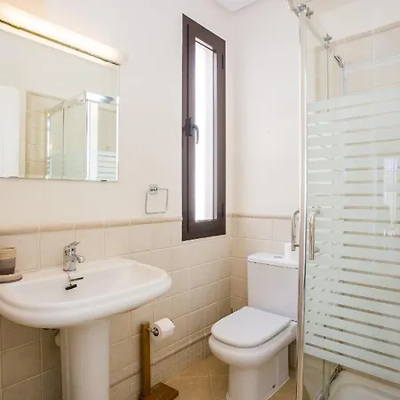 Beautiful 2-bed In -rosa Blanca Villa Playa Blanca (Lanzarote)