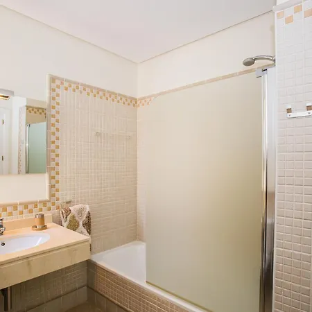 Beautiful 2-bed In -rosa Blanca Vila